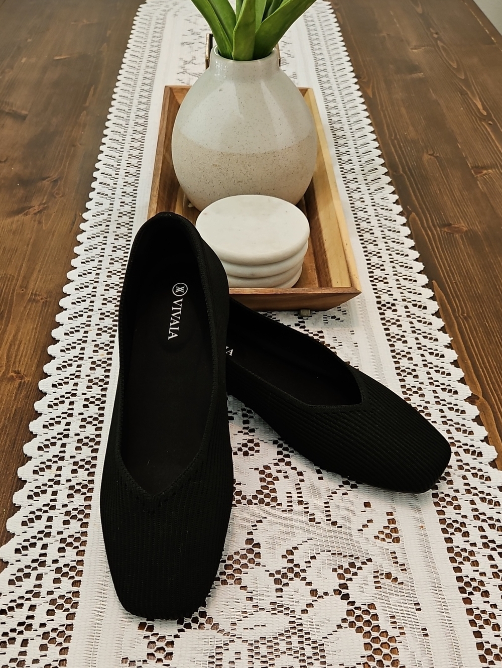 Vivaia Margot Black Knit Sqaure Toe Slip-On Ballet Flats